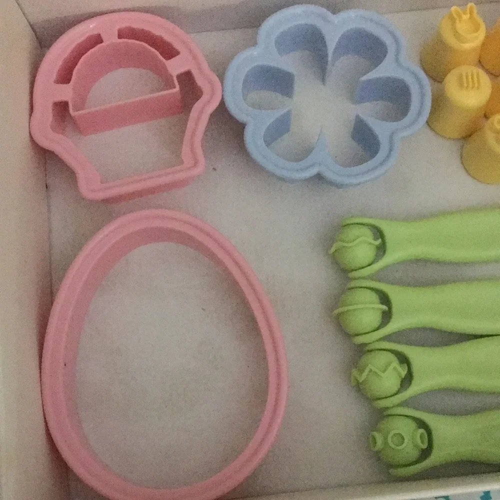 Williams-Sonoma stamp & style cookie cutters